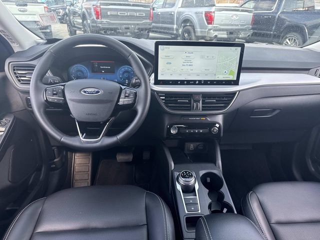 Used 2025 Ford Escape Platinum AWD/4WD image 19