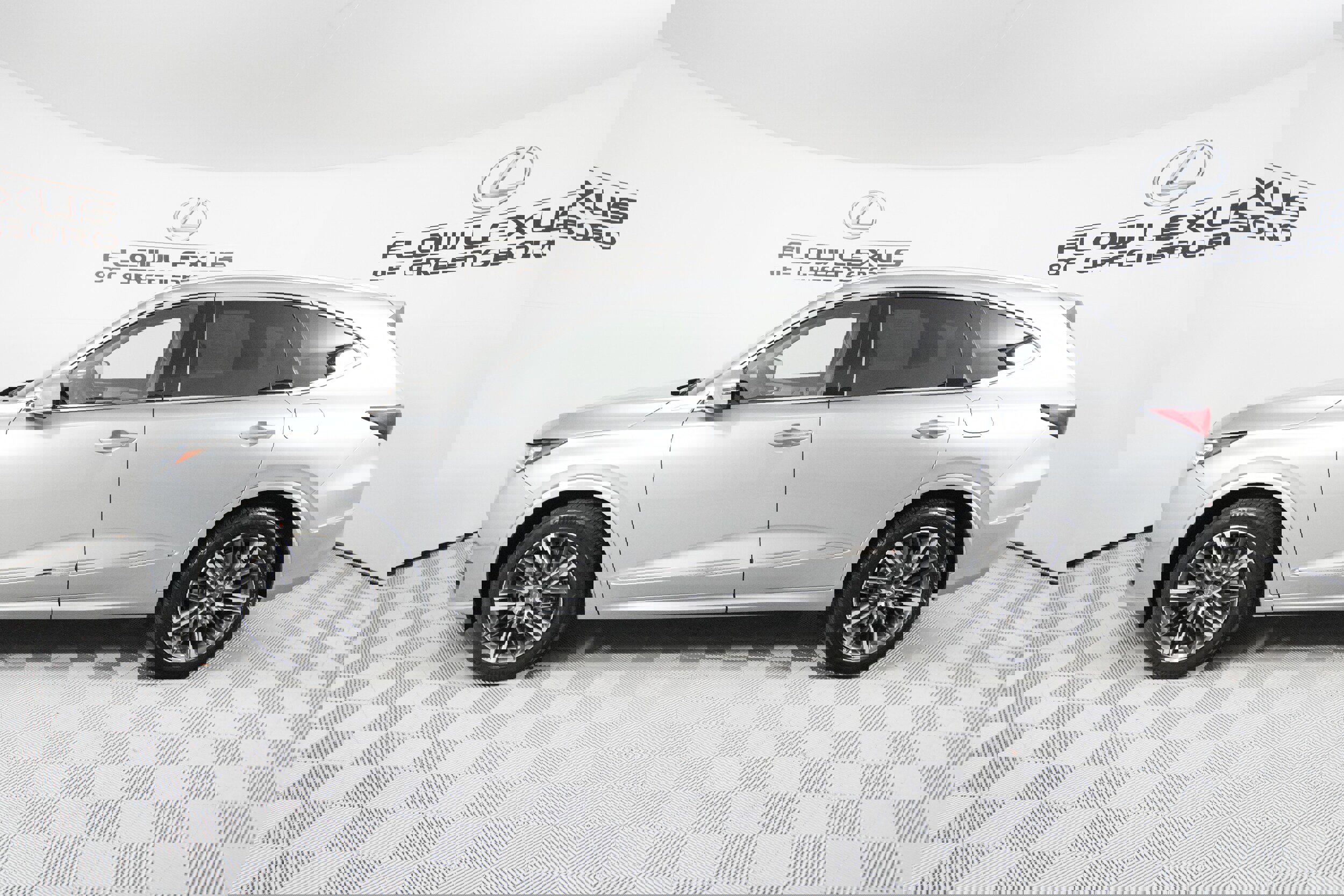 Used 2026 Acura MDX SH-AWD w/ Advance Package image 4