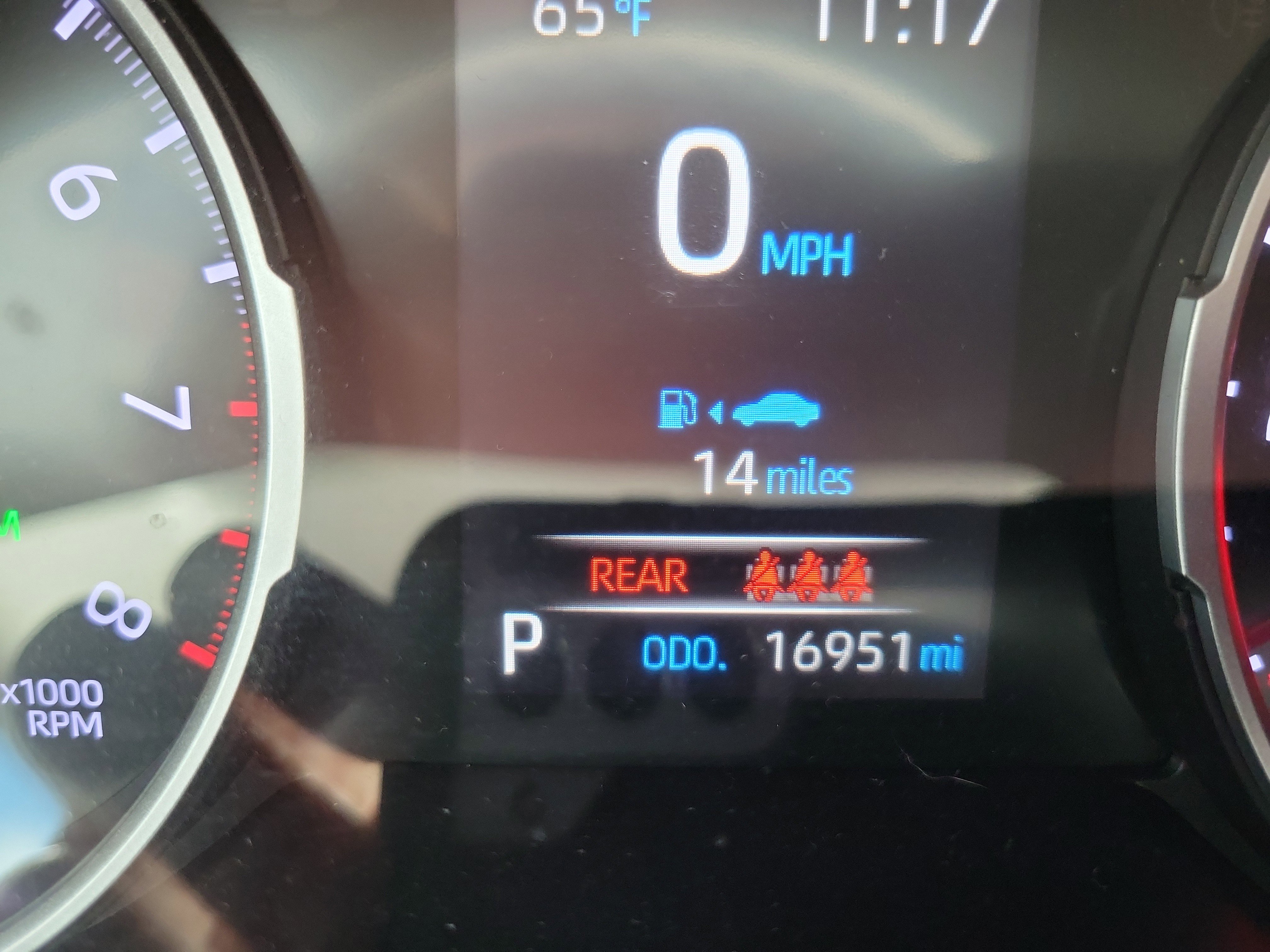 Used 2021 Toyota RAV4 XLE image 25