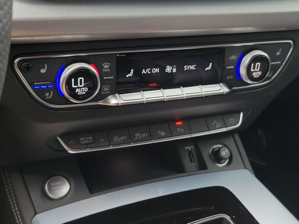 Certified 2024 Audi Q5 2.0T Prestige AWD/4WD image 14
