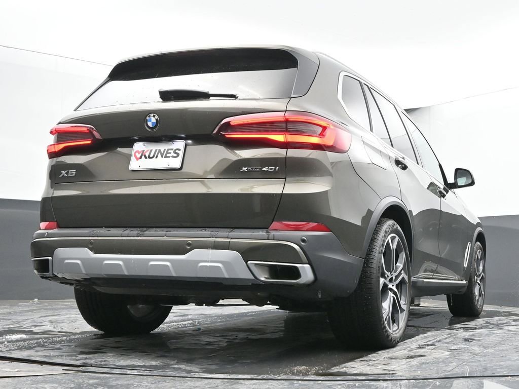 Used 2023 BMW X5 xDrive40i w/ Premium Package image 46