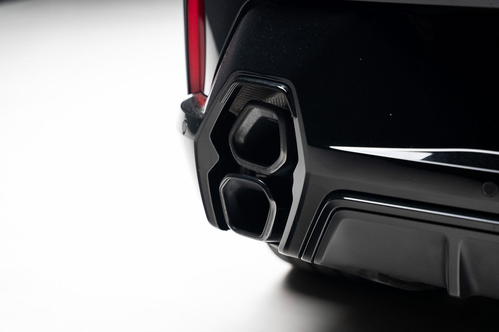 Used 2023 BMW XM w/ M Driver's Package image 33