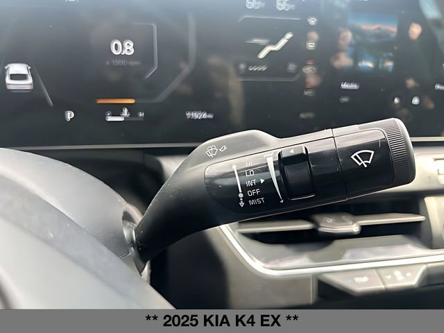 Used 2025 Kia K4 EX FWD image 26