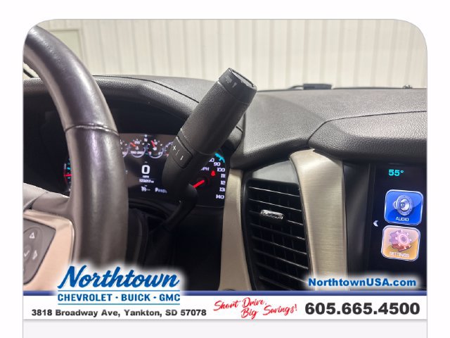 Used 2017 GMC Yukon Denali w/ Open Road Package AWD/4WD image 24