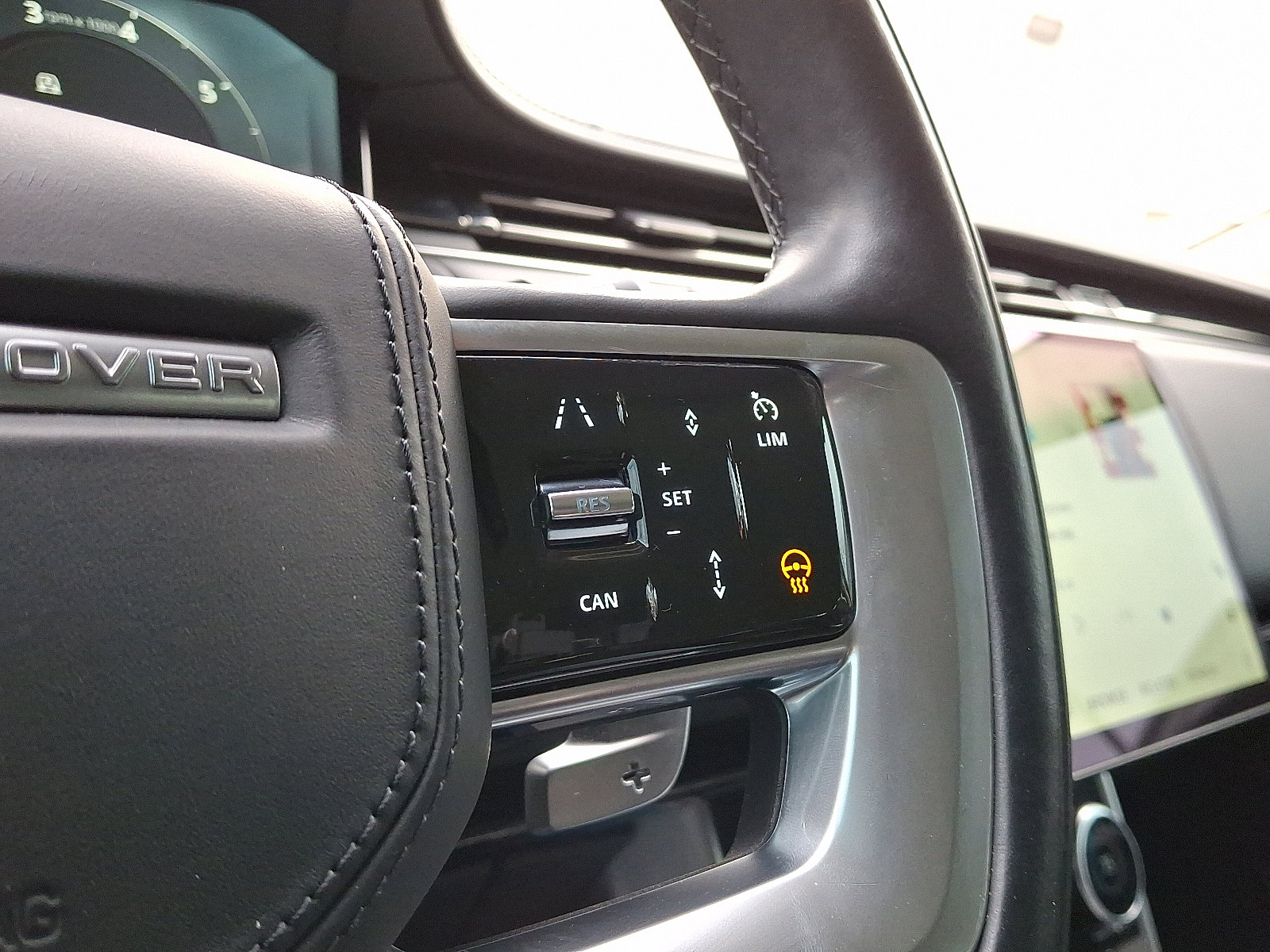 Used 2023 Land Rover Range Rover SE image 22