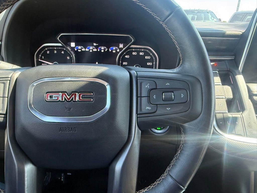 Used 2021 GMC Yukon AT4 w/ Rear Media and Nav Package AWD/4WD image 27