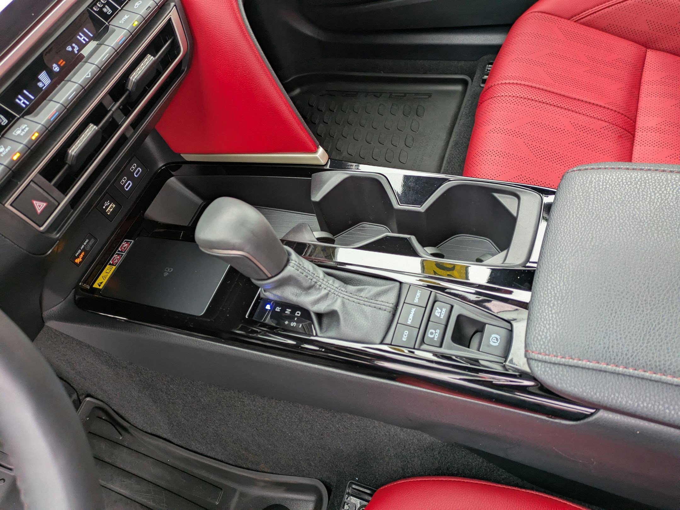 Used 2025 Toyota Camry XSE image 13