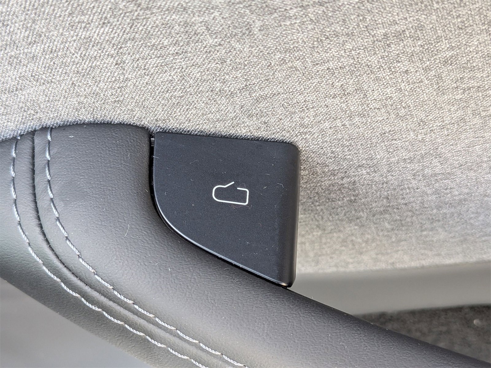 Used 2025 Tesla Model 3 Long Range image 34