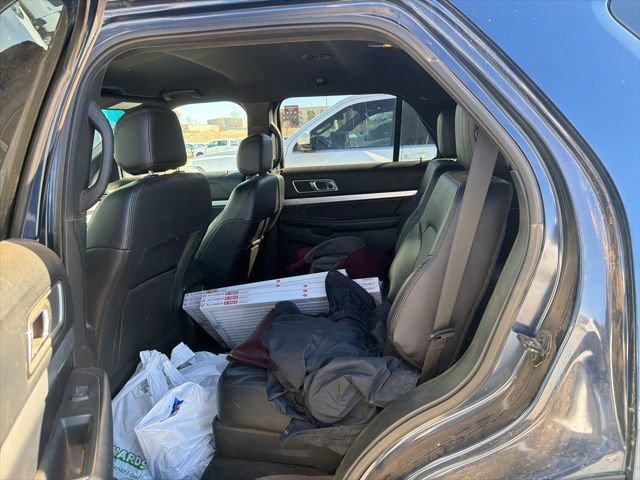 Used 2017 Ford Explorer XLT w/ Equipment Group 202A image 9