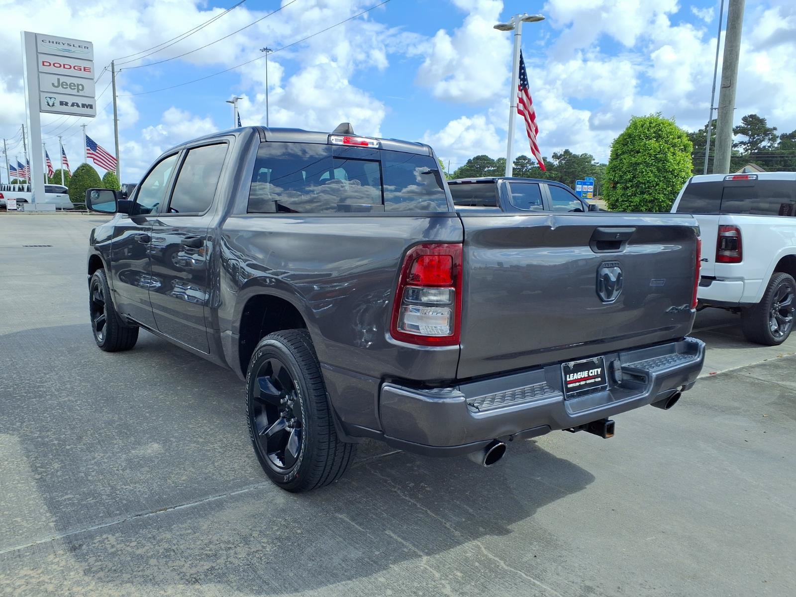 Used 2024 RAM 1500 Tradesman w/ Night Edition AWD/4WD image 2