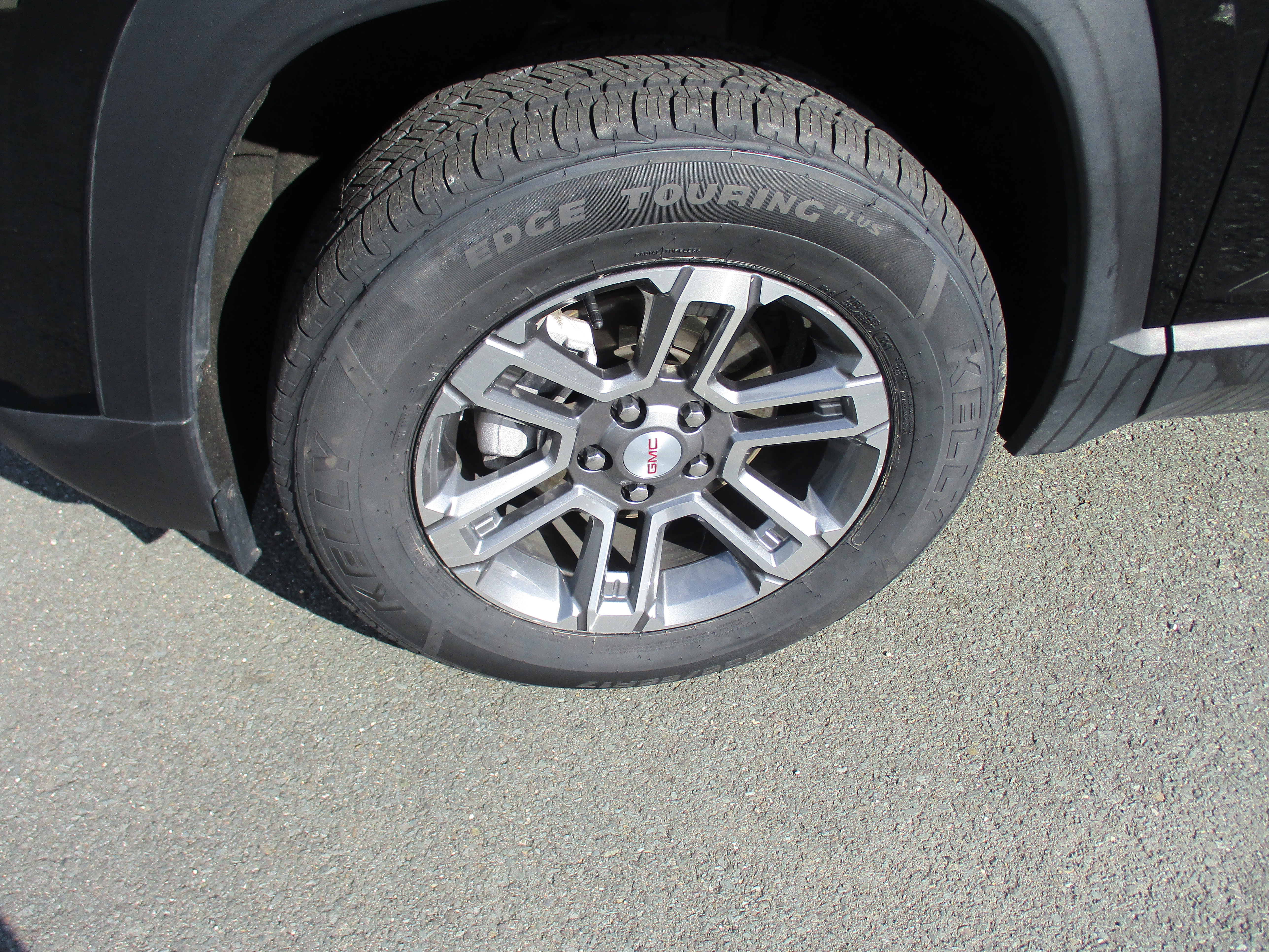 Certified 2025 GMC Terrain Elevation AWD/4WD image 9