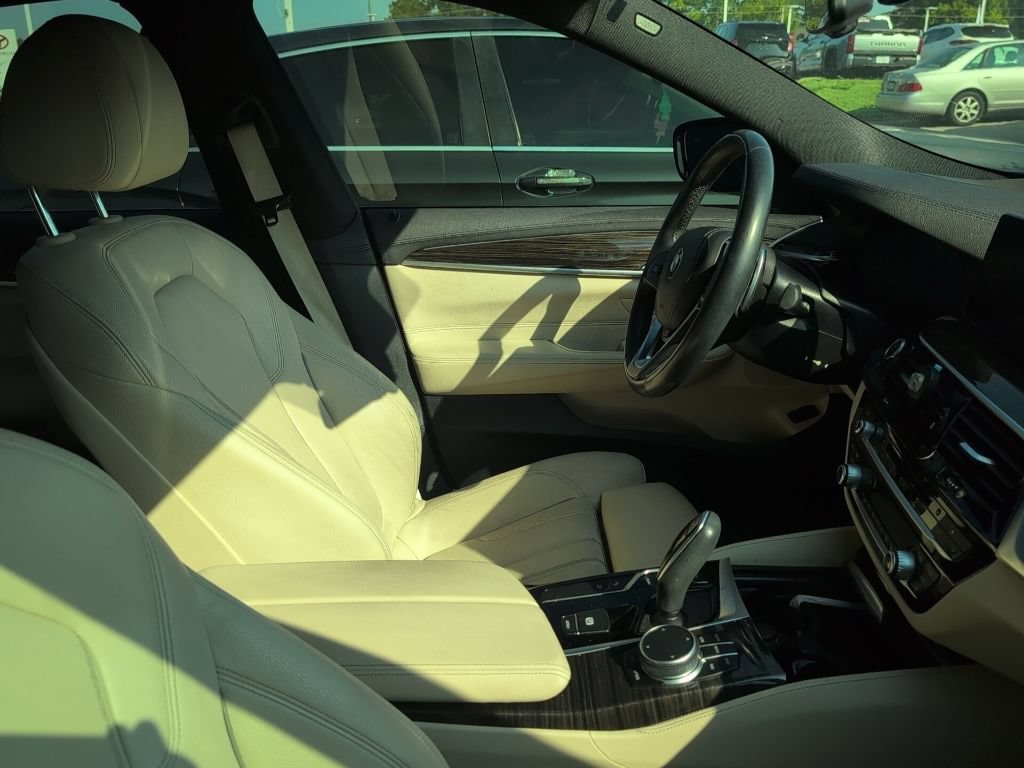 Used 2019 BMW 640i Gran Turismo xDrive AWD/4WD image 2