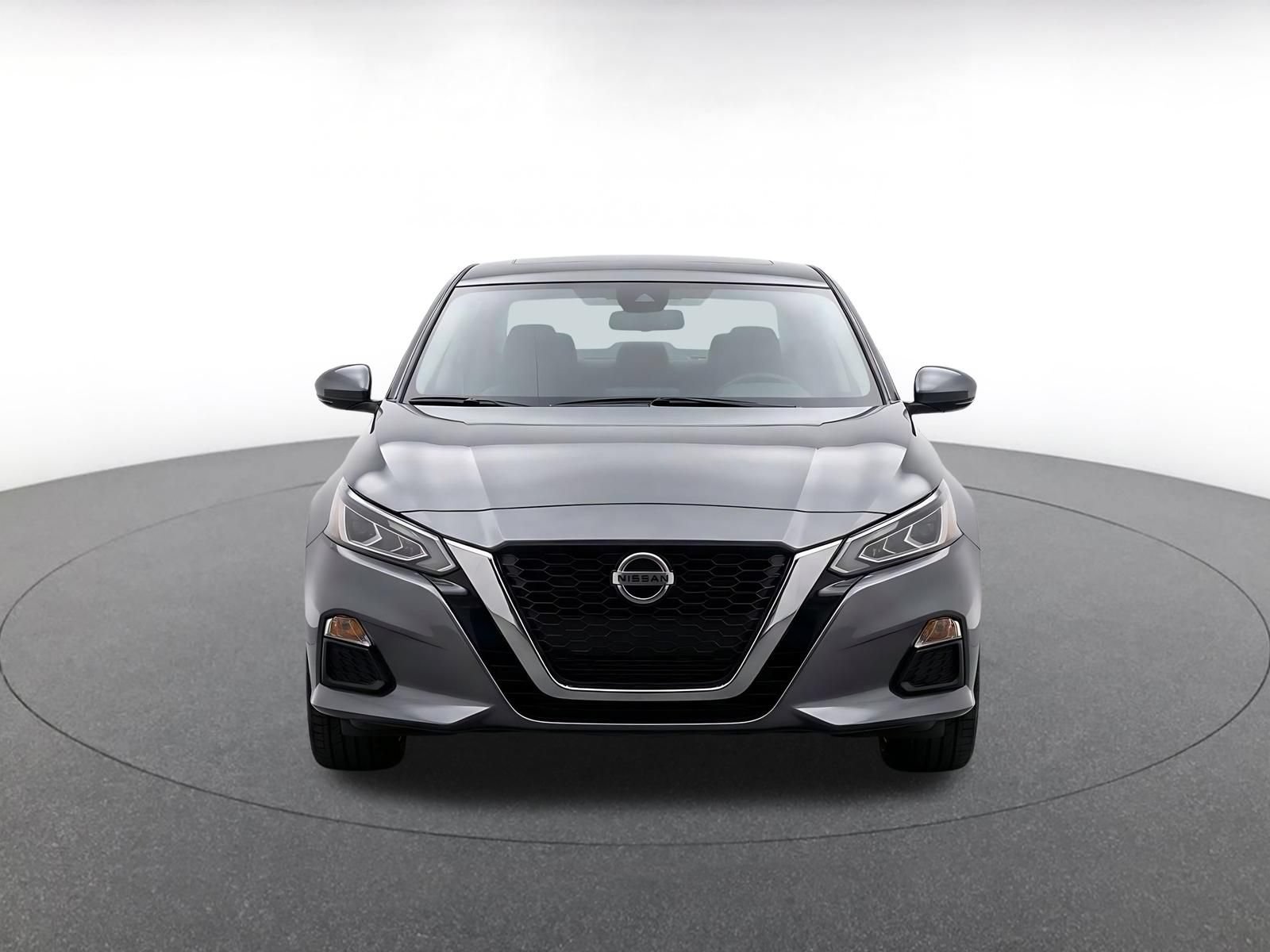 Used 2025 Nissan Altima 2.5 SV FWD video 2