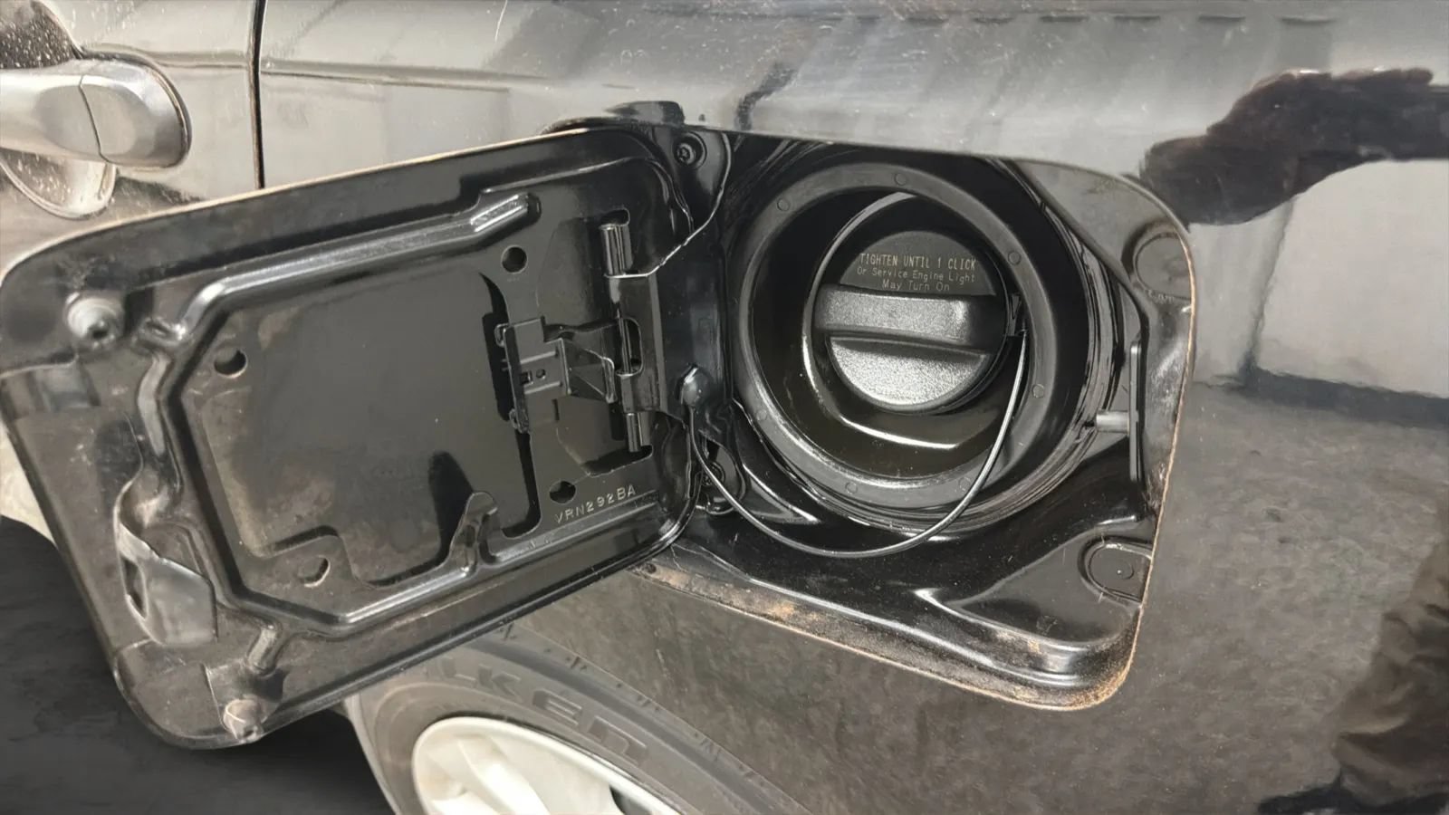 Used 2018 Nissan Versa S Plus FWD image 27