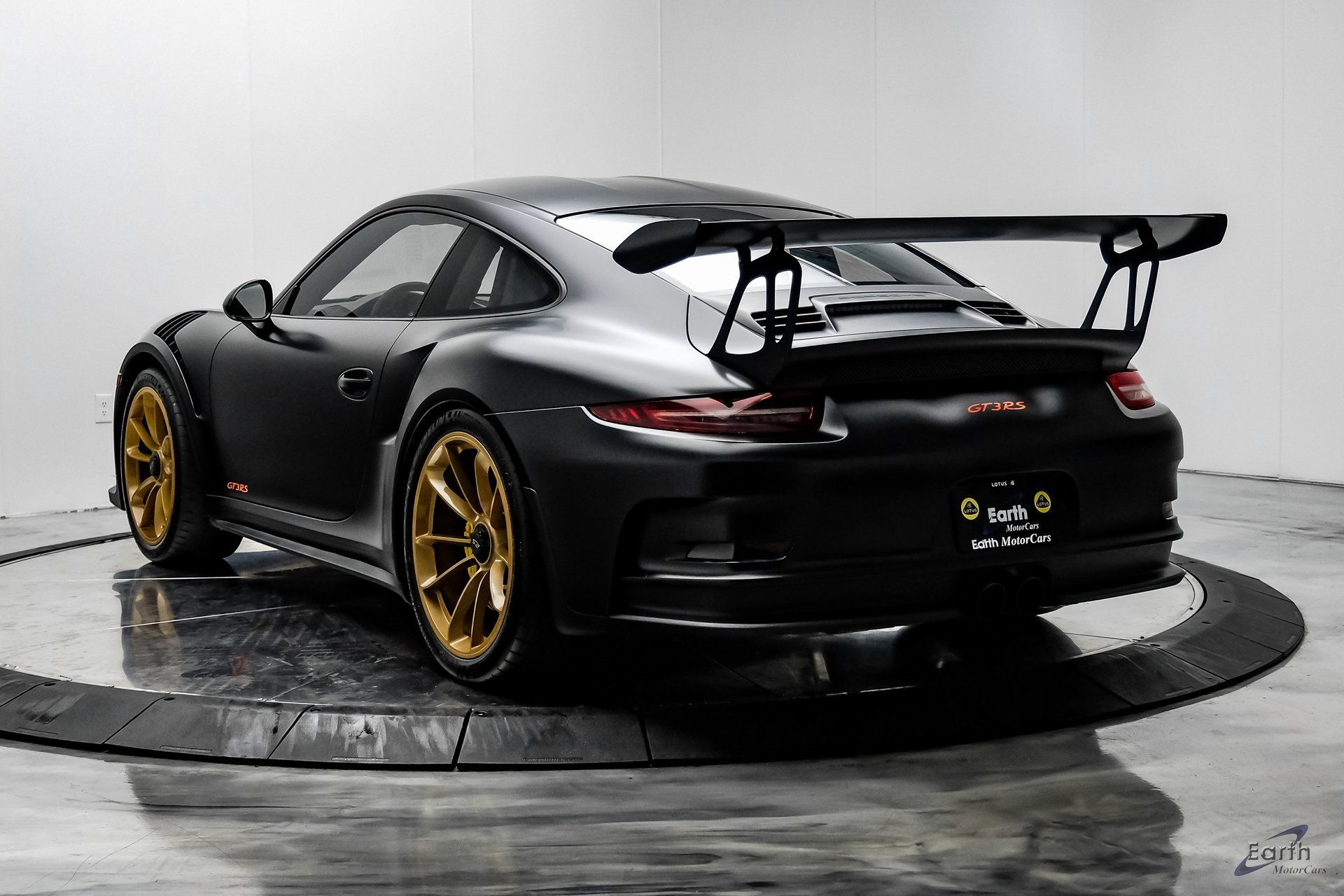 Used 2016 Porsche 911 GT3 RS image 9