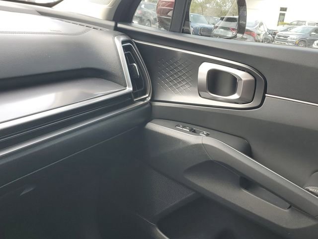 Certified 2024 Kia Sorento S image 29