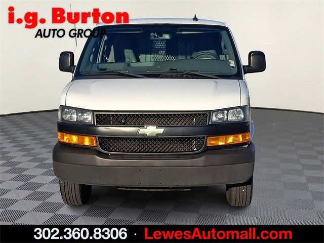 Used 2019 Chevrolet Express 2500 image 2