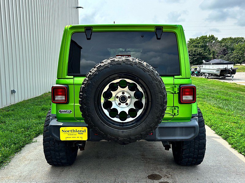Used 2019 Jeep Wrangler Unlimited Sahara w/ Uconnect 4C Nav & Sound Group AWD/4WD image 11