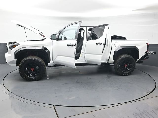 Certified 2025 Toyota Tacoma TRD Pro AWD/4WD image 45