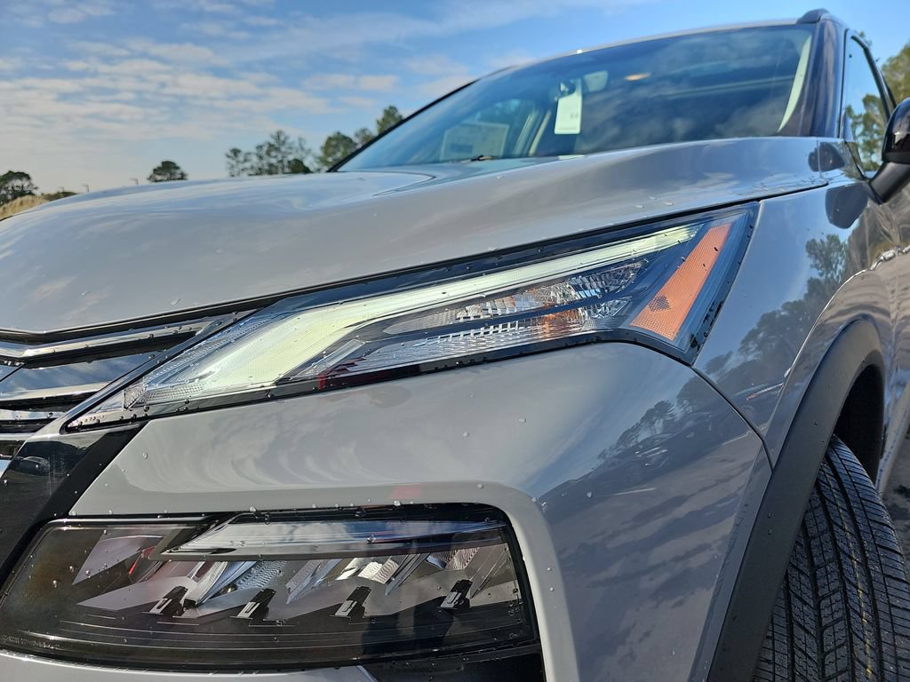 New 2026 Nissan Rogue Dark Armor FWD image 34