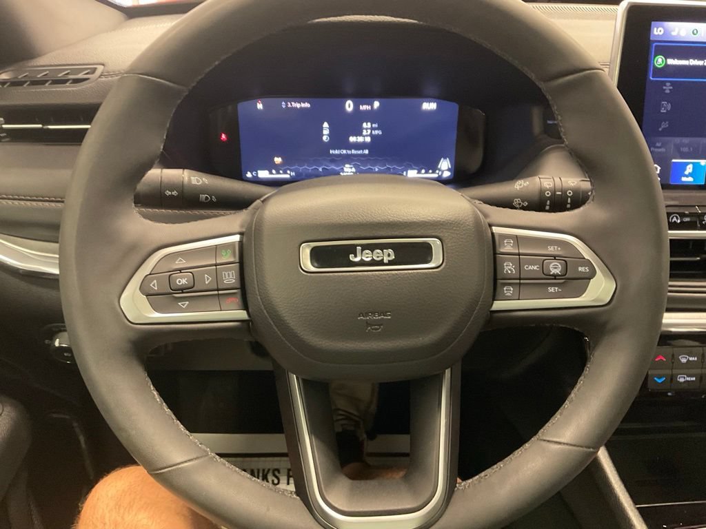 Used 2023 Jeep Compass Limited w/ Elite Group for (Red) Edition AWD/4WD image 4