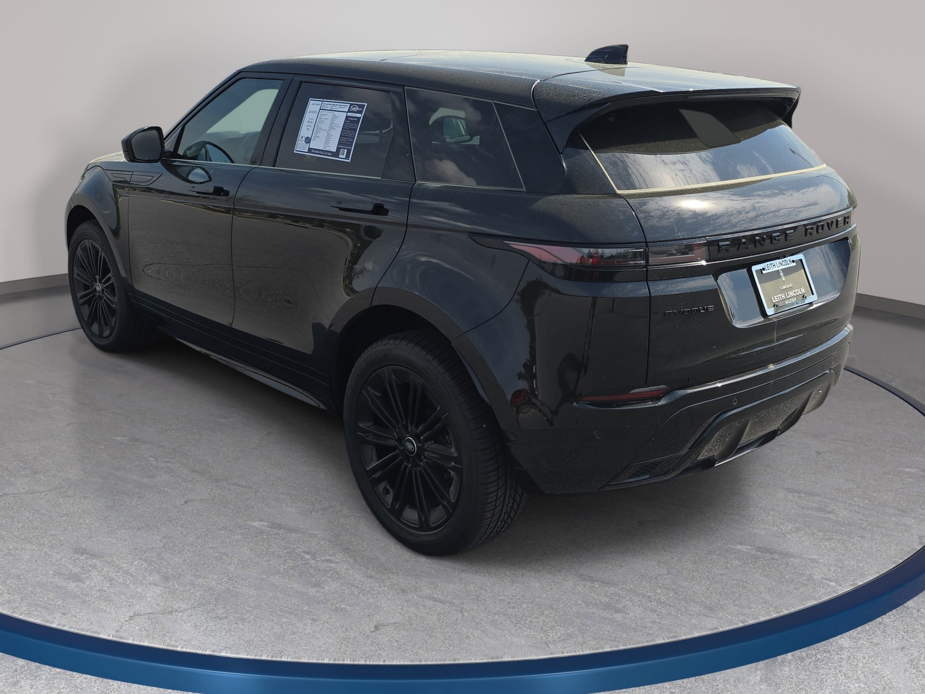 Used 2024 Land Rover Range Rover Evoque Dynamic SE image 7
