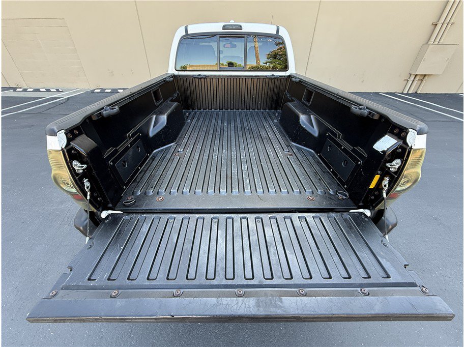 Used 2010 Toyota Tacoma PreRunner RWD image 21