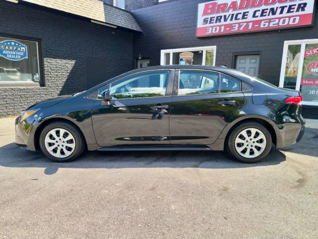 Used 2021 Toyota Corolla LE image 2