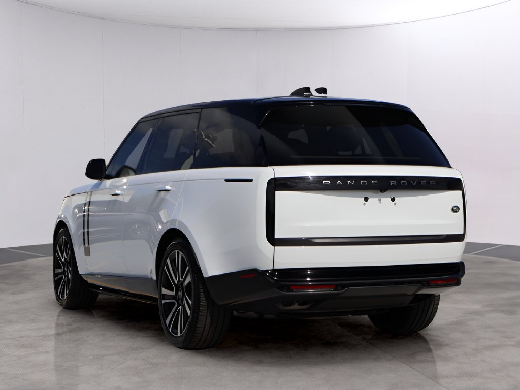 Used 2023 Land Rover Range Rover SE AWD/4WD image 5
