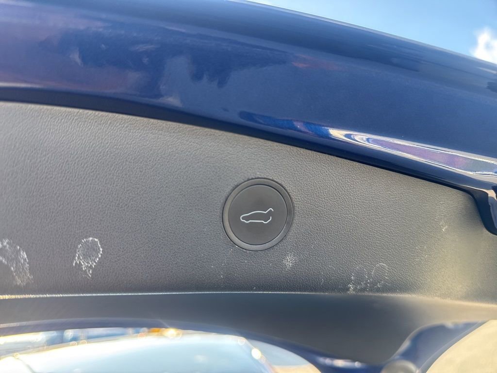 Used 2023 Tesla Model 3 Standard Range image 32