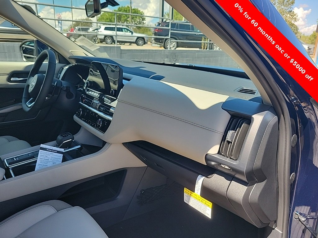 New 2025 Nissan Pathfinder SL w/ SL Premium Package image 48