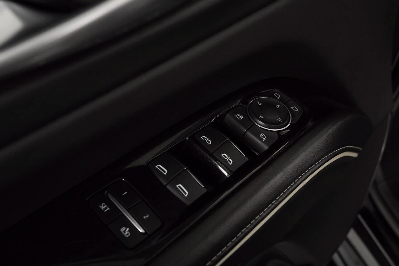 Used 2023 Cadillac Escalade V image 36