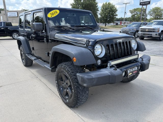 Used 2016 Jeep Wrangler Unlimited Sahara w/ Connectivity Group