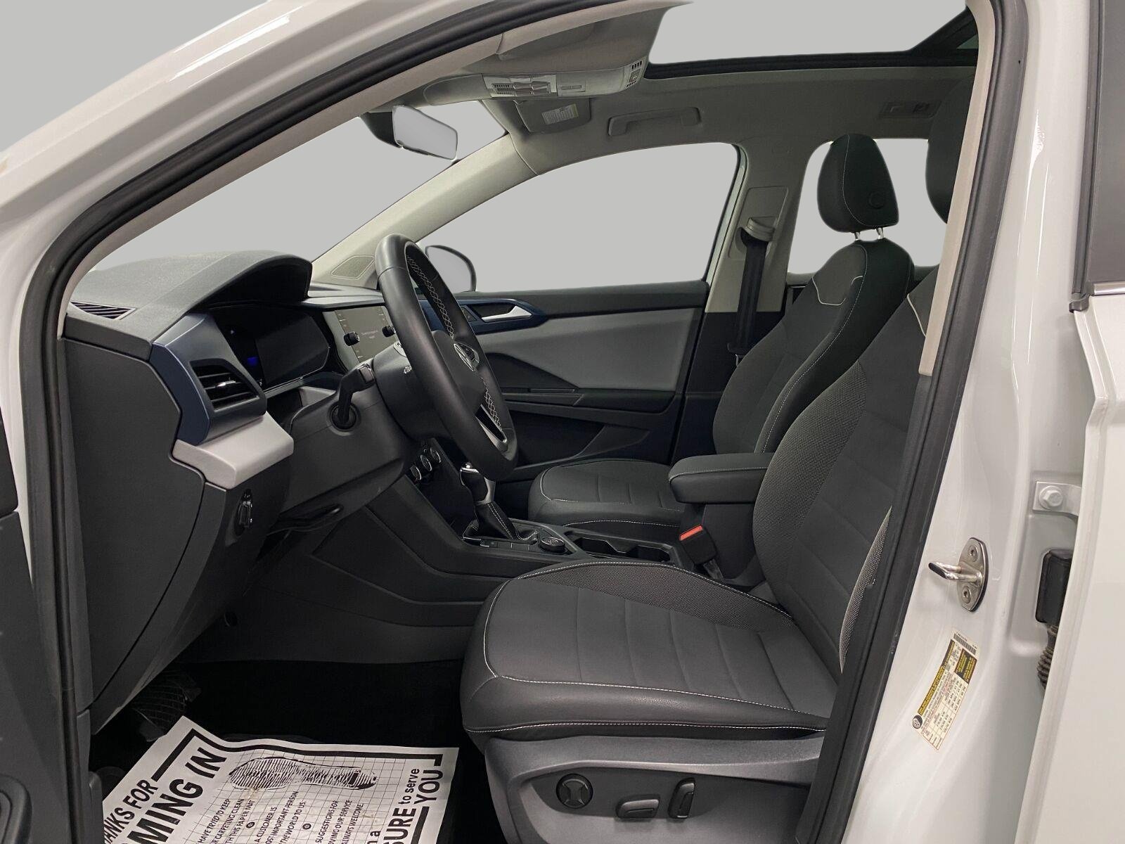 Used 2023 Volkswagen Taos SE w/ Panoramic Sunroof Package AWD/4WD image 25