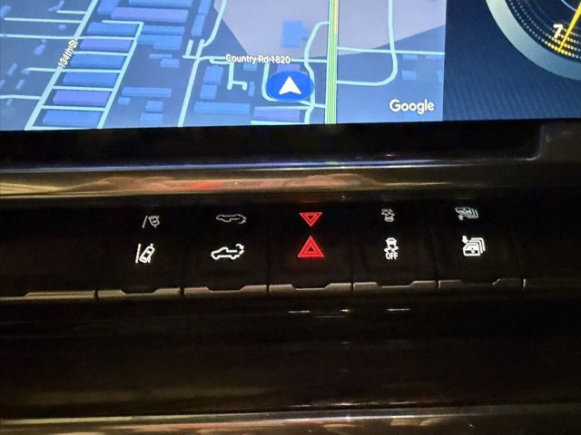 Used 2025 Chevrolet Silverado 2500 LT w/ Convenience Package image 22