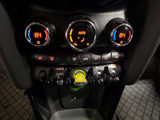 Used 2021 MINI Cooper SE w/ 6.5" Touchscreen Package FWD image 19