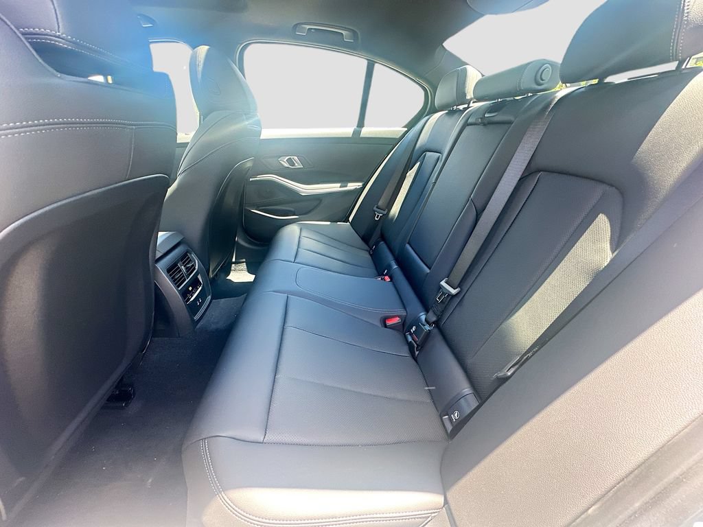 New 2026 BMW 330i xDrive Sedan w/ M Sport Package AWD/4WD image 26