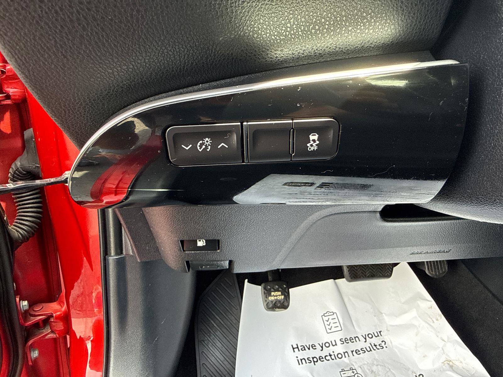 Used 2016 Toyota Prius Four FWD image 12