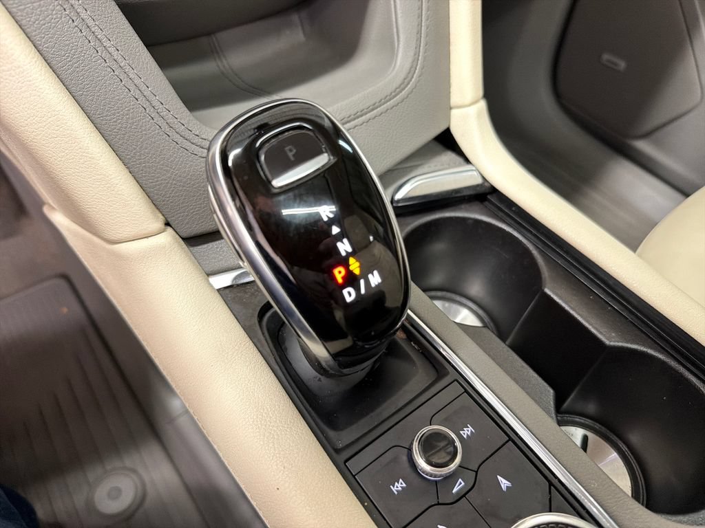 Used 2020 Cadillac XT6 Premium Luxury FWD image 31