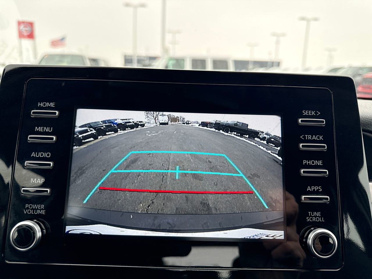 Used 2023 Toyota Camry SE image 19