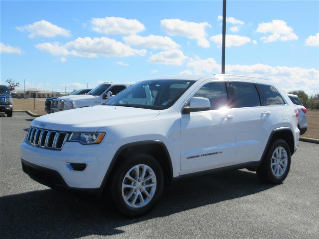 Used 2022 Jeep Grand Cherokee Laredo E image 3