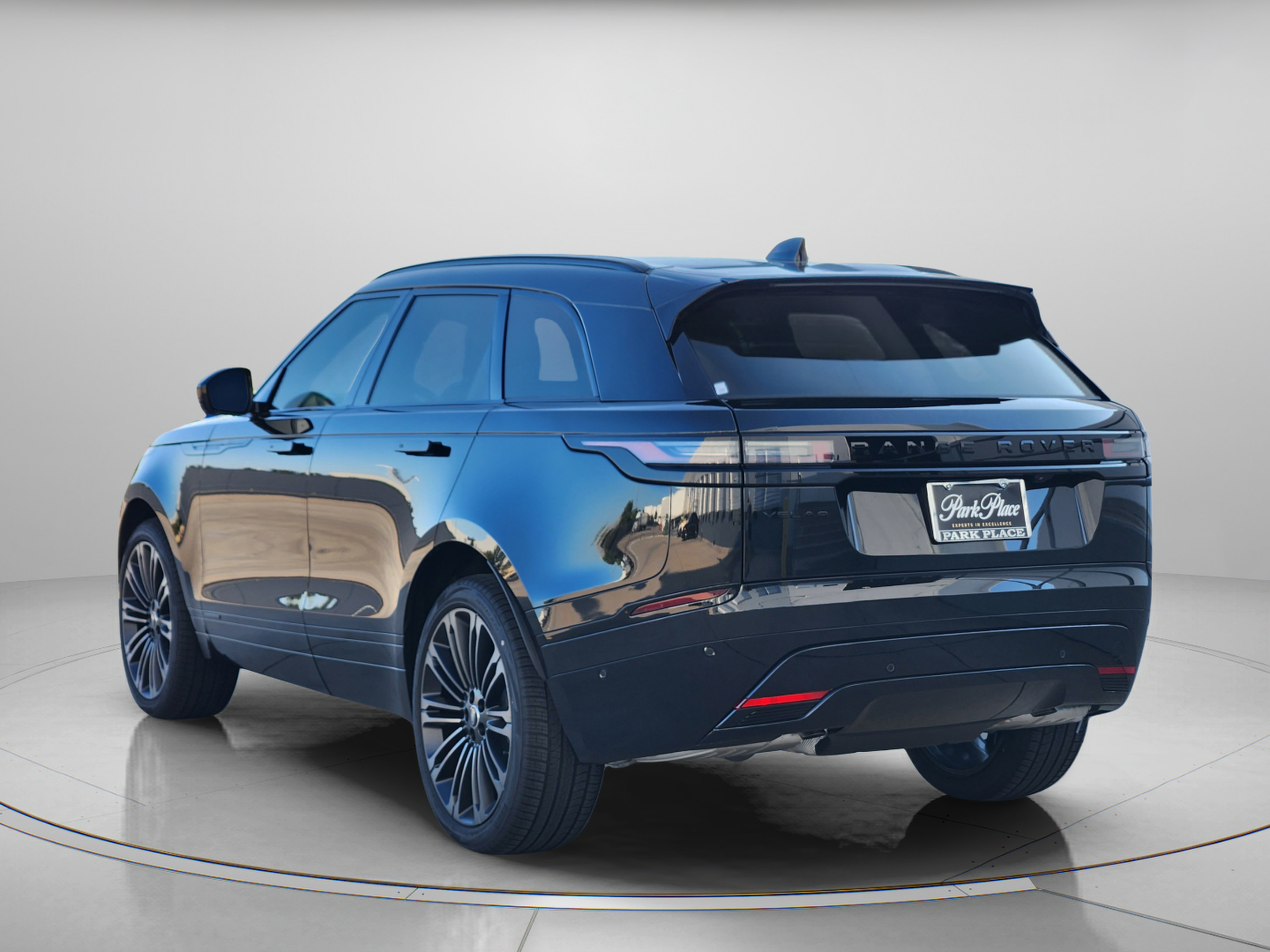 New 2026 Land Rover Range Rover Velar Belgravia AWD/4WD image 3