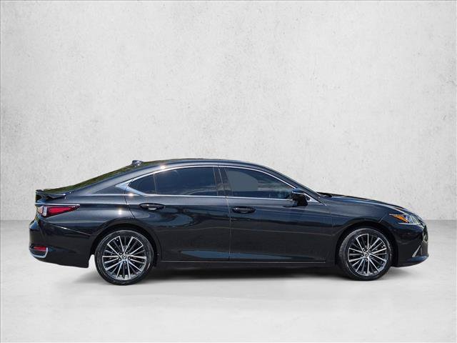 Used 2025 Lexus ES 300h w/ Premium Package FWD image 5