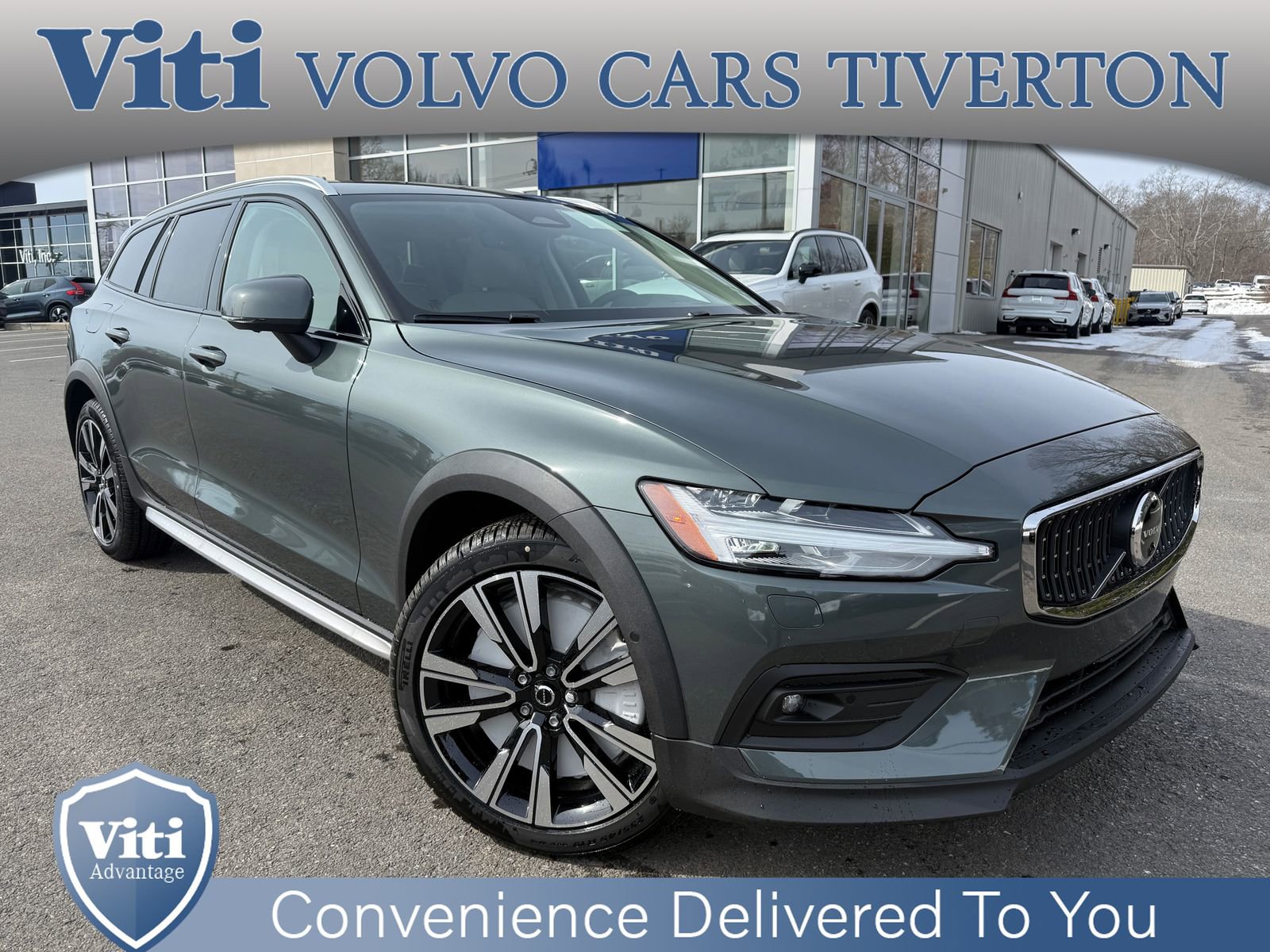 New 2026 Volvo V60 B5 Cross Country Ultra w/ Protection Package Premier
