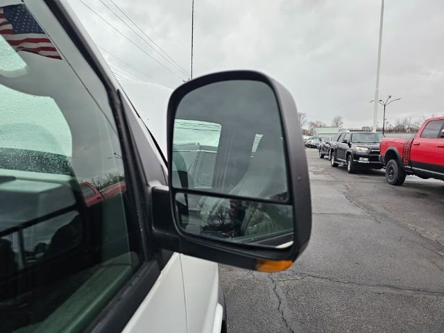 Used 2013 GMC Savana 3500 LT w/ LT Preferred Equipment Group image 31