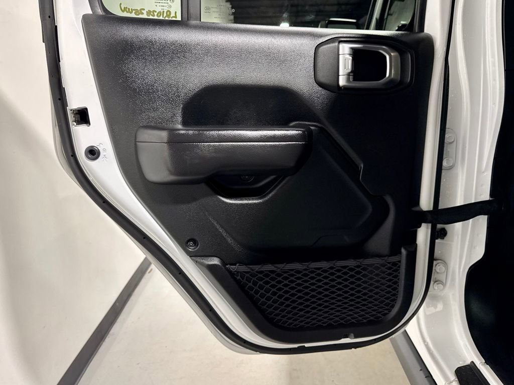 Used 2020 Jeep Wrangler Unlimited Rubicon w/ LED Lighting Group image 26