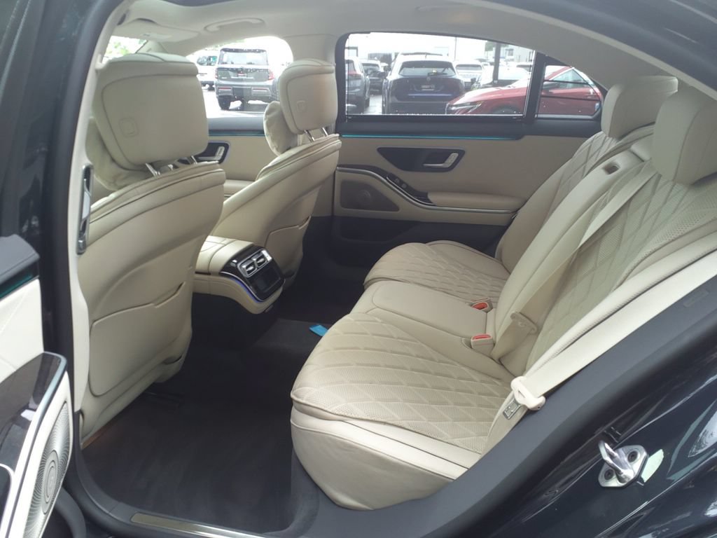 Used 2021 Mercedes-Benz S 580 4MATIC Sedan image 20