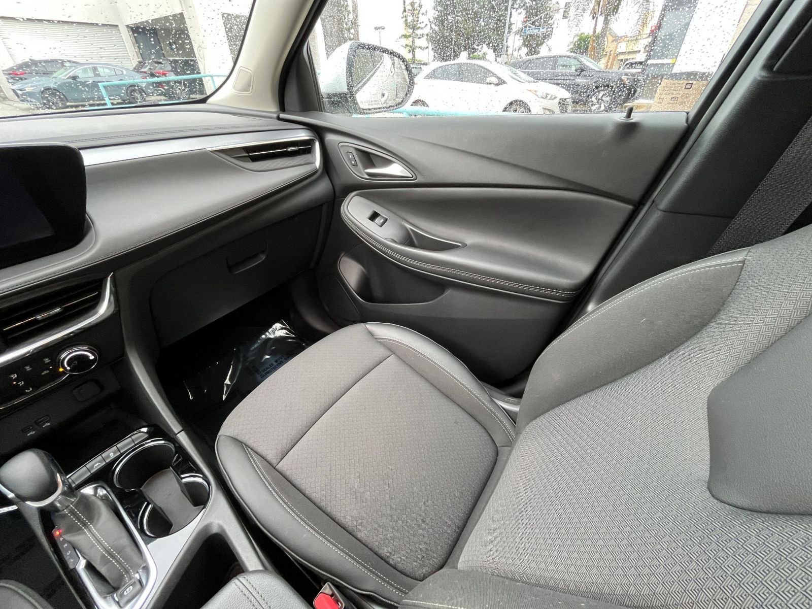 Used 2025 Buick Encore GX Preferred image 35