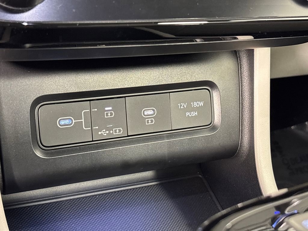 Used 2025 Hyundai Tucson Limited image 22