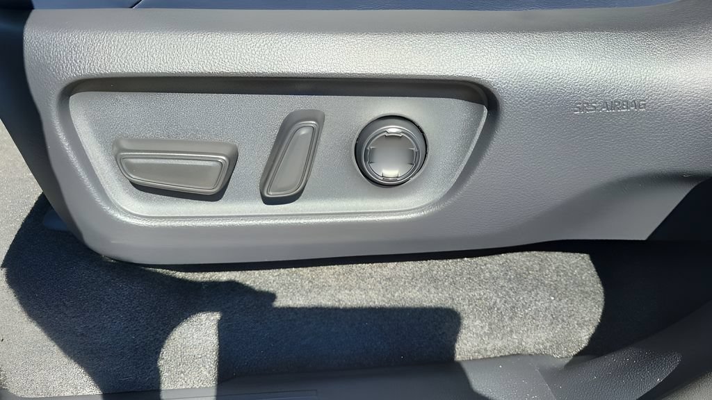Used 2026 Toyota 4Runner Platinum AWD/4WD image 19